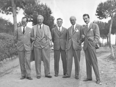 Foto di gruppo con Luigi Albertini (figlio di Leonardo), Nicolò Carandini, Dott. Angelo Bianchi, Leonardo Albertini, Guido Carandini (figlio di Nicolò)